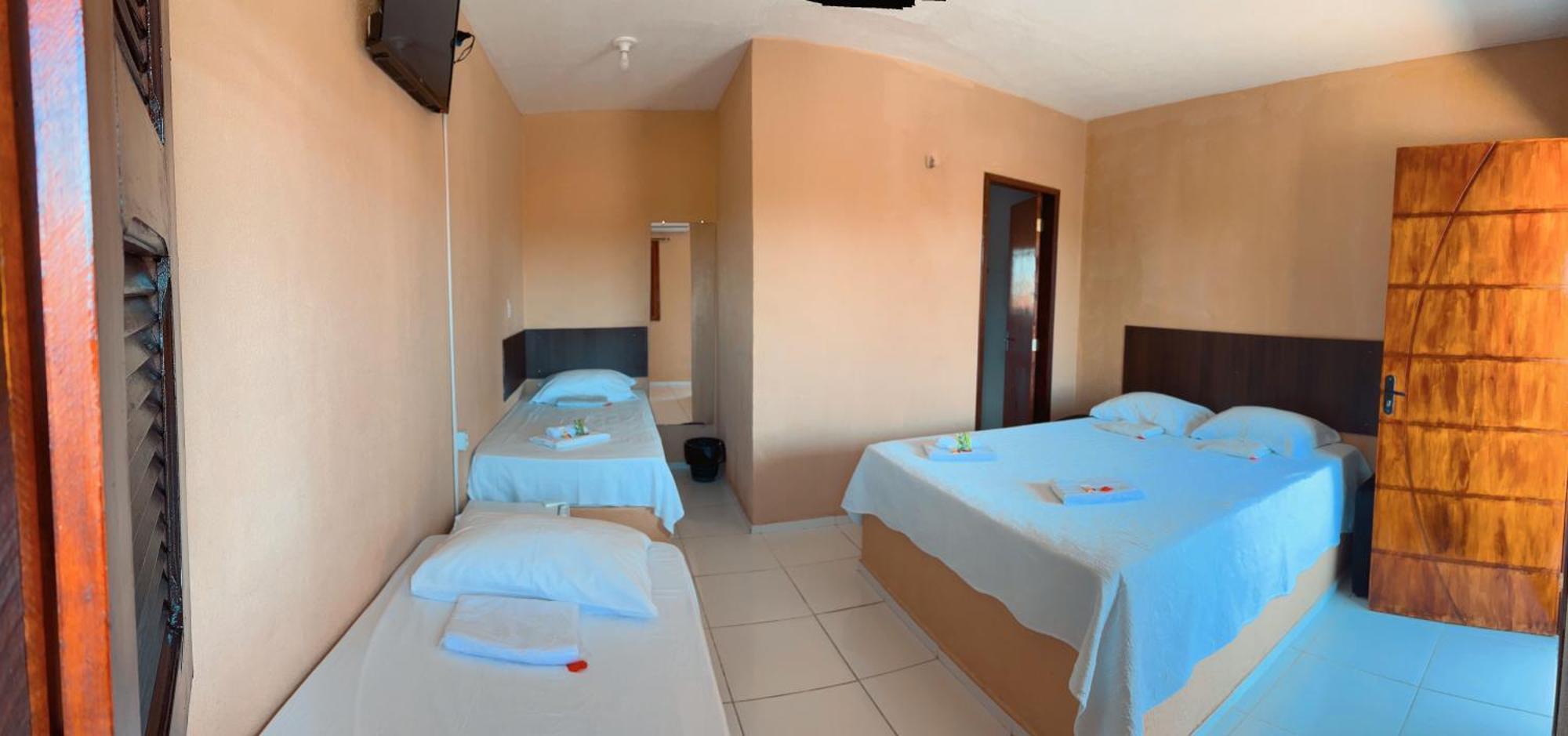 Hotel Pinto Martins Camocim Exterior foto